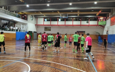 El primer derbi del curs ha estat escolapi | Sergi Park